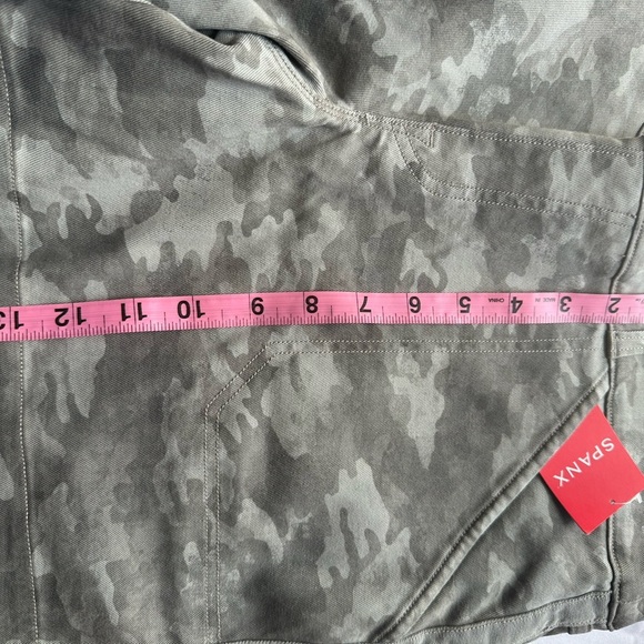 SPANX NWT Stretch Twill Short Size XL for Active Comfort - Picture 7 of 9